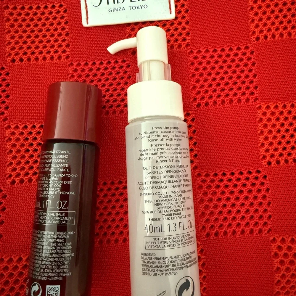 Shiseido Skincare Duo  and Travel Bag NWT - Picture 7 of 7